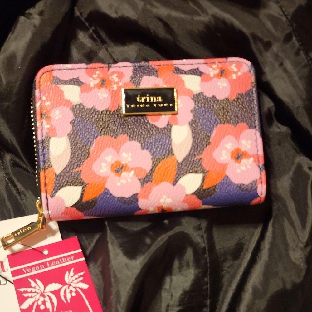 Trina Turk NWT! Women's Floral Wallet - Pink and Purple